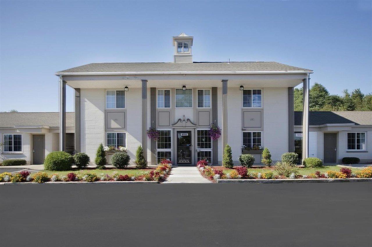 Americas Value Hotel