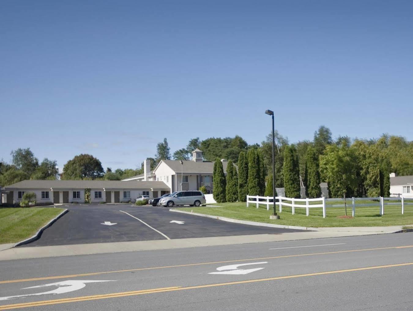 Americas Value Hotel East Greenbush